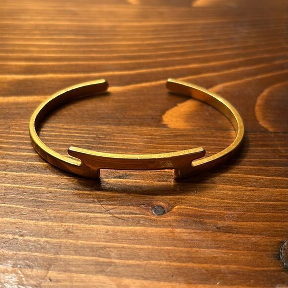Vintage Avon Gold Tone Cuff Bracelet- Counterparts - Picture 1 of 6